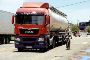 Caminhoneiros autônomos do RN apoiam paralisação por aumento do diesel.