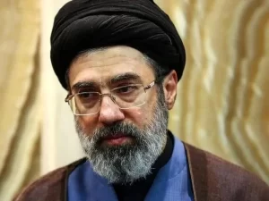 Mojtaba Khamenei, filho de Ali Khamenei, é nomeado novo líder do Irã, diz mídia estatal.