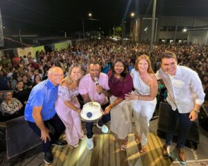 Vereador Afrânio comemora aniversário com multidão no Parque Industrial e anuncia R$ 2 milhões em asfalto